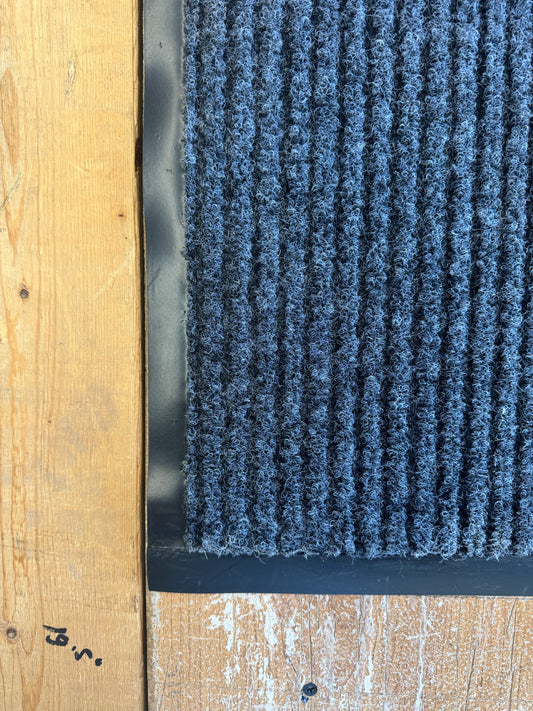 Tapis d’entrée Deluxe Rib Mat Gris 3'x4' - avec bordure