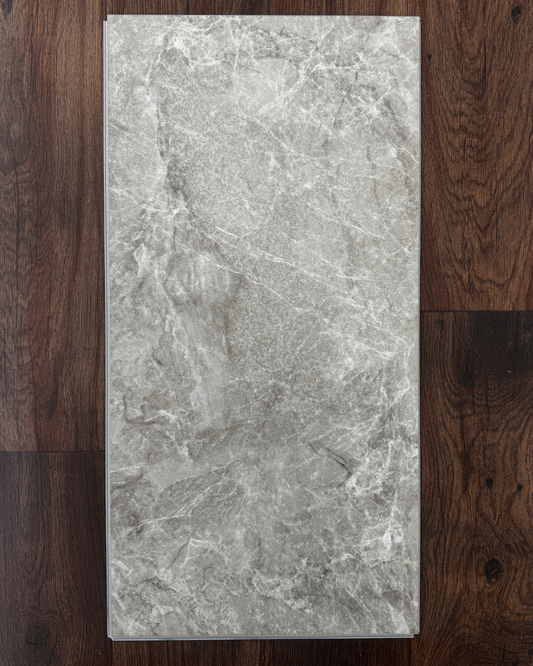 Plancher Vinyle Clic – Designer 10041 – 12″x24″ SPC | Résistant & Imperméable | 2.59$/pi²