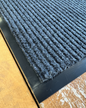 Tapis d’entrée Deluxe Rib Mat Gris 3'x4' - avec bordure