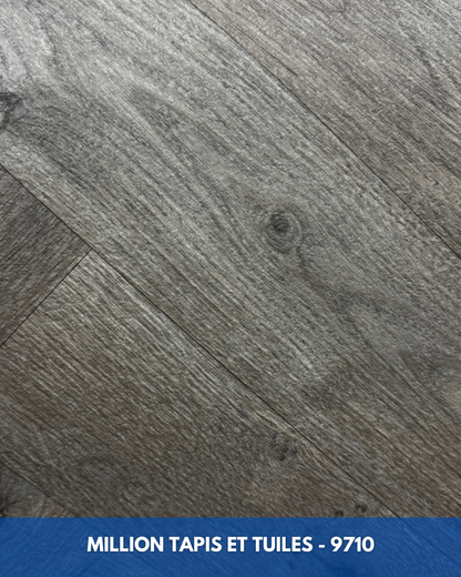Linoléum Prélart #9710 – Gris Chêne Foncé Chevron – Vinyle en Rouleau 1,89$/pi²