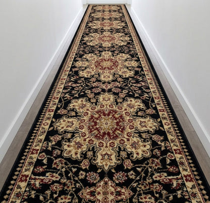 Tapis de passage Antalia noir dans un corridor