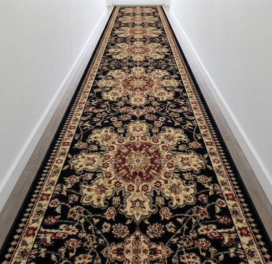 Tapis de passage Antalia noir dans un corridor