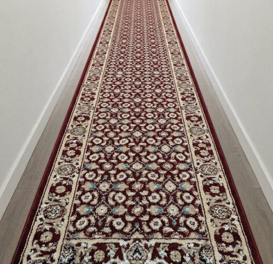 Tapis de passage Rohana rouge dans un corridor