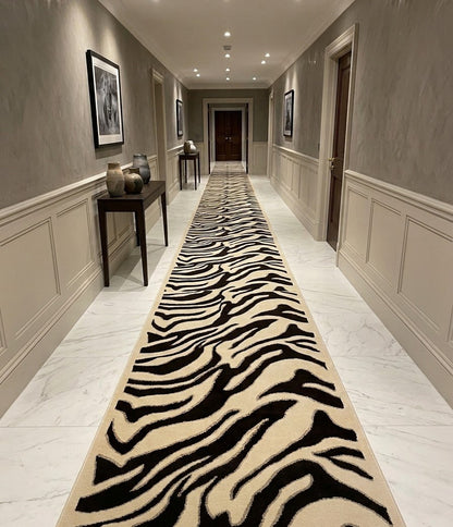 Tapis de passage zèbre Saphire dans un corridor