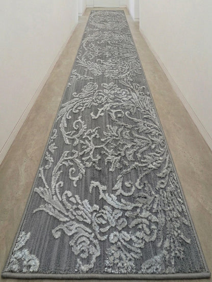 Tapis de passage Shine gris dans un corridor